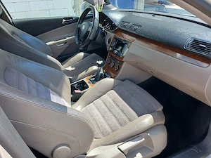 Vând Volkswagen Passat B6 2.0 TDI, 170 CP  Mașina este full echipată. Au fost schimbate distribuția, - imagine 5
