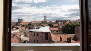 De vânzare: apartament cu 2 camere, etaj 3, str. Ștefan Cicio Pop
