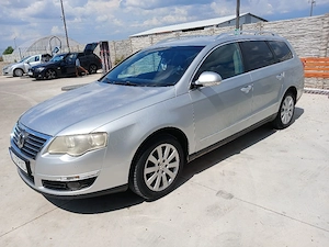 Vând Volkswagen Passat B6 2.0 TDI, 170 CP  Mașina este full echipată. Au fost schimbate distribuția,