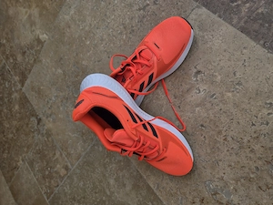 Adidasi noi Adidas