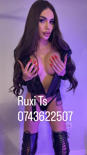 RuxiShemale incall outcall and show web