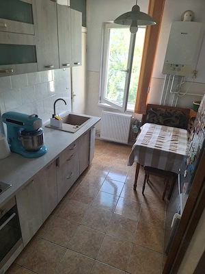 Vand apartamant 2 camere 51 mp,mobilat,utilat,,cartier Tudor, 87500 Euro,tel.   - imagine 5