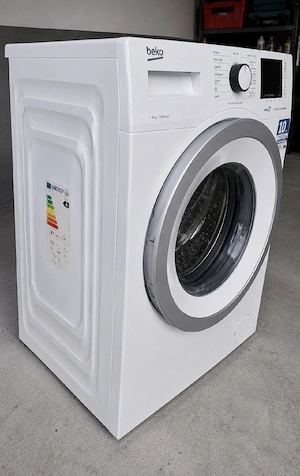vând masina de spalat Beko 8 kg pret 750