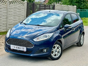 Ford Fiesta Titanium  An 2013  Motor 1.6diesel  Euro 5  LED   BT