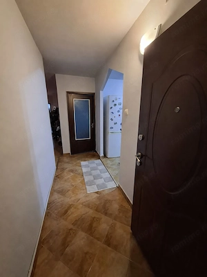 Zona Mircea cel Batran. Etaj intermediar. - imagine 3
