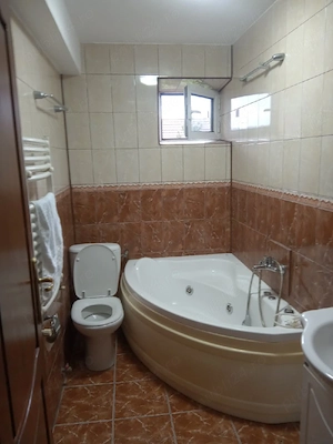 Vând apartament cu două camere  - imagine 4