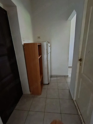 Închiriez apartament 