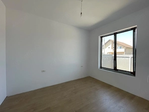 Duplex 4 camere  3 dormitoare | Curte amenajata | Mosnita-Noua  - imagine 6