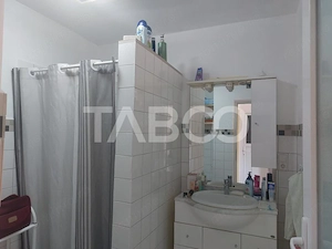 Casa si curte individuala 2 corpuri de casa separate 4 camere gradina  - imagine 10