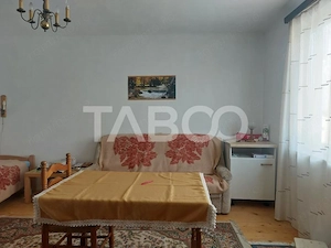 Casa si curte individuala 2 corpuri de casa separate 4 camere gradina  - imagine 8