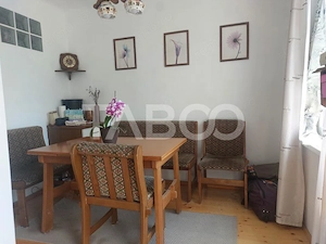 Casa si curte individuala 2 corpuri de casa separate 4 camere gradina  - imagine 3