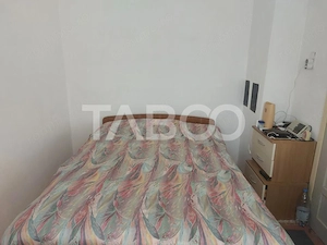 Casa si curte individuala 2 corpuri de casa separate 4 camere gradina  - imagine 16