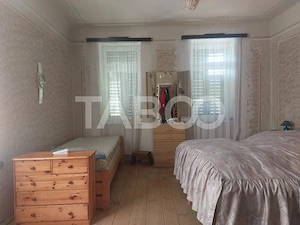 Casa si curte individuala 2 corpuri de casa separate 4 camere gradina  - imagine 14