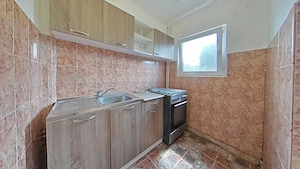 Garsonieră confort 1 de vanzare în Arad – Confectii - imagine 2