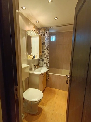 Apartament 2 camere, 48 mp, zona Ultracentral - imagine 11