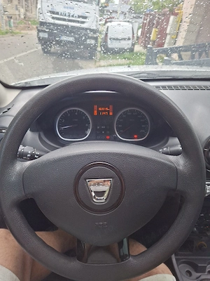 Dacia Duster, 2011,1.6 benzina,105 CP,EURO 5 - imagine 3