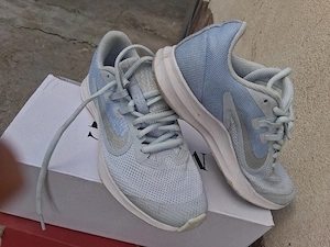 adidași marimea 36