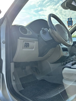 Renault Clio III 1.4 16V 98 CP | 127.000 km reali | Climă automată | CarPlay | 2 seturi roți - imagine 5