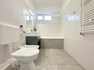 Apartament spațios și luminos, 2 camere, zona Torontalului - imagine 10