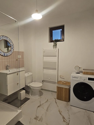 Apartament 4 camere ultracentral, renovat si mobilat, terasă spațioasă. - imagine 5