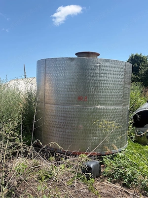 Cisternă   rezervor din inox pentru vin