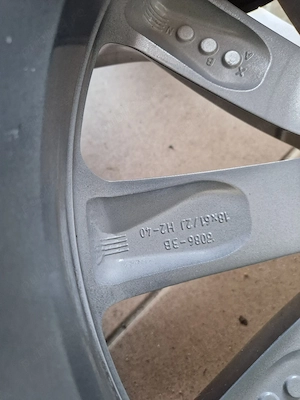 Jante de aliaj Nissan 18" cu anvelope 215/55/18 - imagine 6