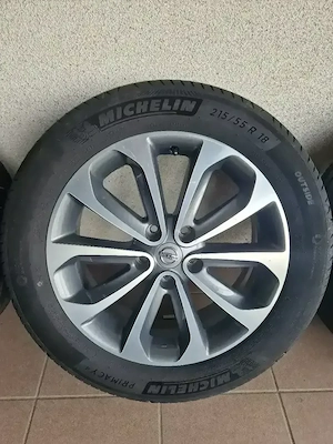 Jante de aliaj Nissan 18" cu anvelope 215/55/18