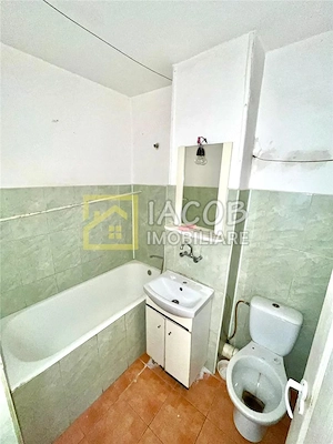 Apartament 3 camere, str. Milcov, Bacau - imagine 11