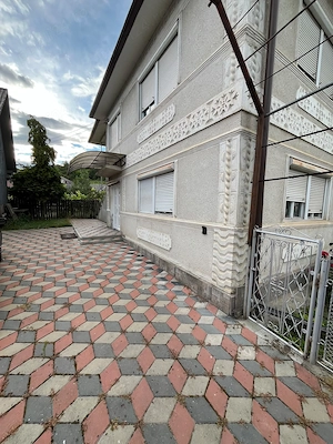 Casă de locuit în Rebrișoara 