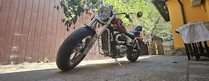 SUZUKI Marauder 