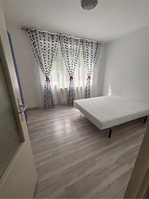 Apartament 3 camere de inchiriat , central - imagine 5