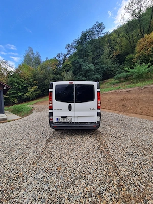 Vând Renault Trafic Pasager 