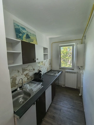 Închiriez garsonieră recent renovata 