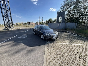 Opel Astra H 2009 - imagine 2