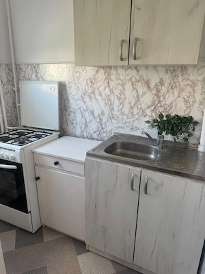 Închiriez apartament 1 camera Arad  - imagine 4