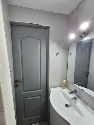 Garsoiera Nou renovata de inchiriat,mobilata 17mp zona Uta langa stadion - imagine 3