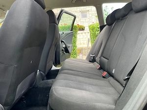 Volkswagen Passat 1.9 TDI Comfortline - imagine 9
