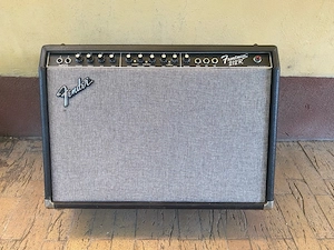 amplificator chitara Fender Frontman 212R