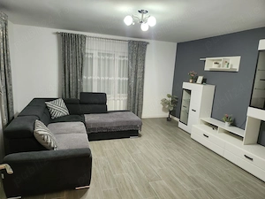 Vând casă cu etaj 167 mp, teren 1200 mp, parțial mobilata - imagine 2
