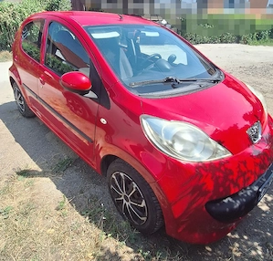 Vând Peugeot 107 (1.0 Benzină) an 2006 - imagine 2