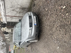 De vânzare Audi a4 b6 2005 1.9 tdi qatrro 6 trepte este vopsită în totalitate preț 2600  negociabil 