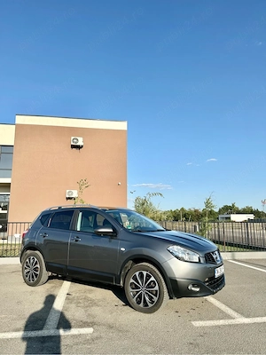     Nissan Qashqai 1.6 dCi 131 CP 4x4 - imagine 2