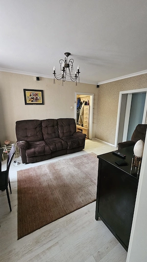 RAR PE PIAȚĂ | 3 camere decomandat | Etaj 2 | Piața Primăriei   Cinema București | 124.900   - imagine 2
