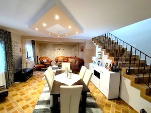 Casa 4 camere, 200 mp util, 1300 mp teren in proprietate, Sculeni - imagine 6