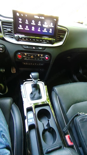 Kia Xceed plugin hybrid  - imagine 10