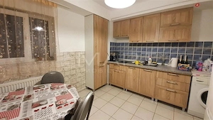 Apartament 2 camere decomandate Vasile Aaron - imagine 3