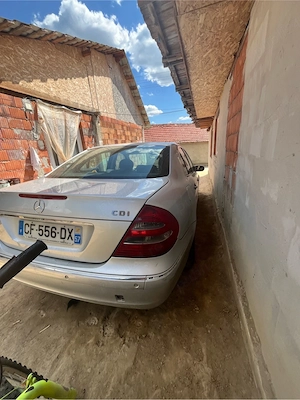 vand sau schimb mercedes e clas  - imagine 4