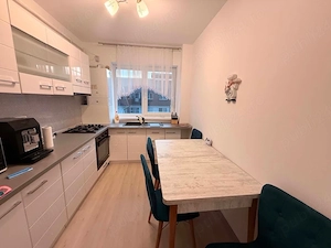 Vand apartament 2 camere 