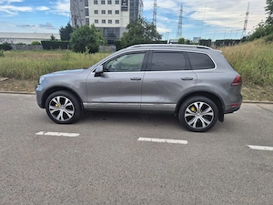 Vând sau schimb volskwagen toareg 2011 - imagine 2