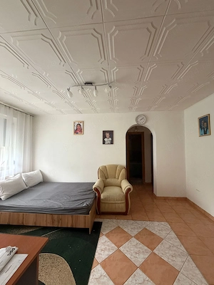 Apartament 3 camere Sector 4 - imagine 2